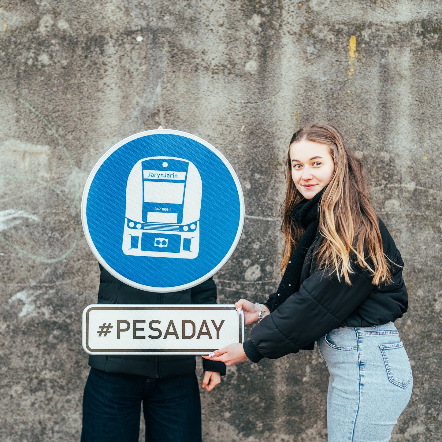 Značka "#PESADAY"