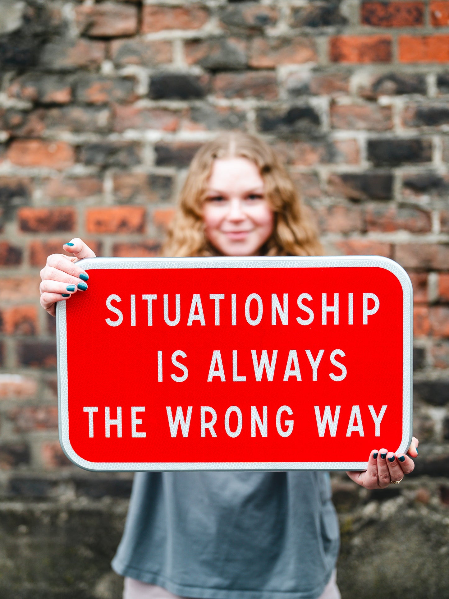 Značka "Situationship is always the wrong way"